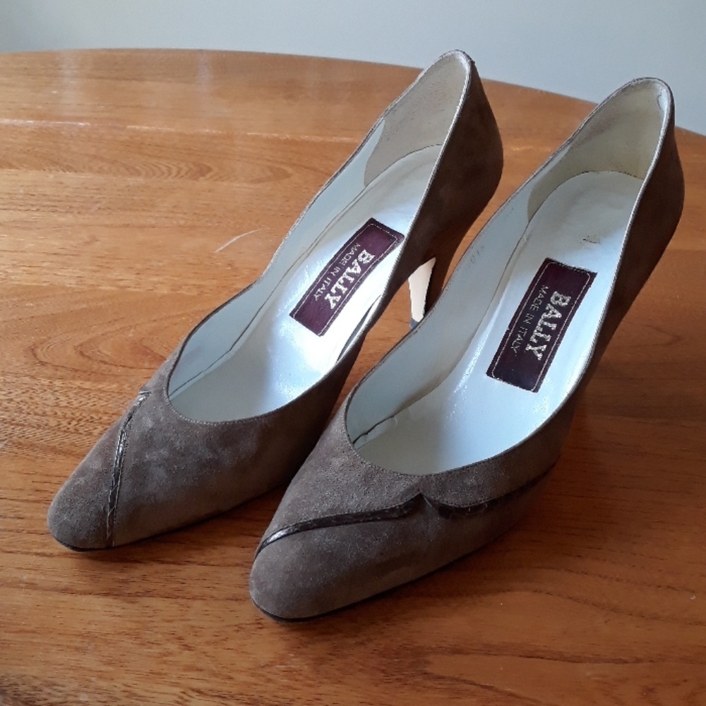 Bally Suede Pump